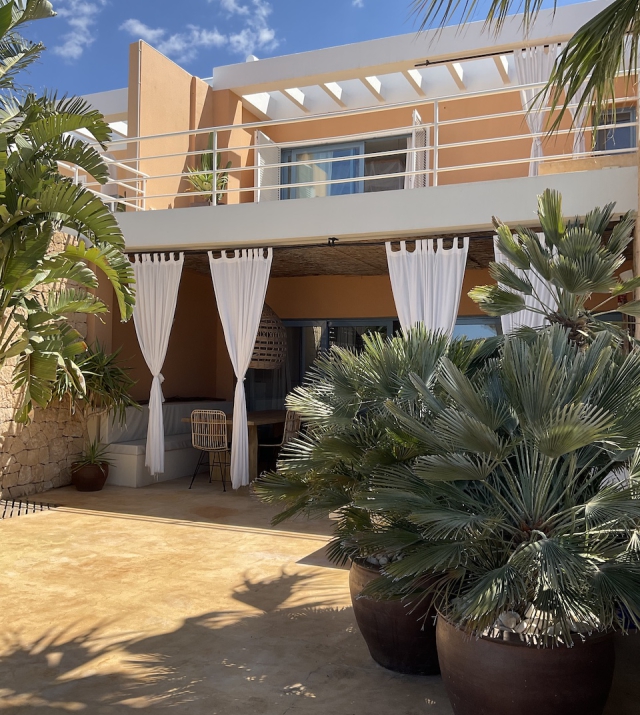 Resa estates huis huren for rent Cala Tarida House.jpg